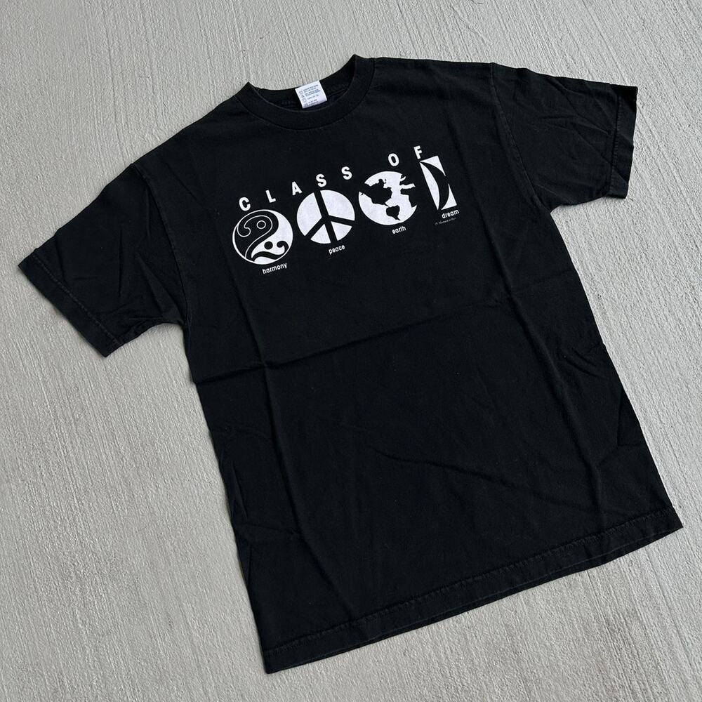 90s Vintage Peace Graphic Tee